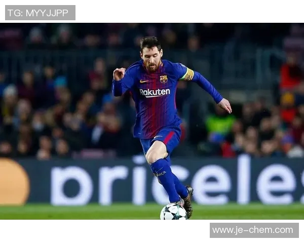 足球纪念品的魅力与价值探讨让我们一起回顾足球历史的辉煌瞬间